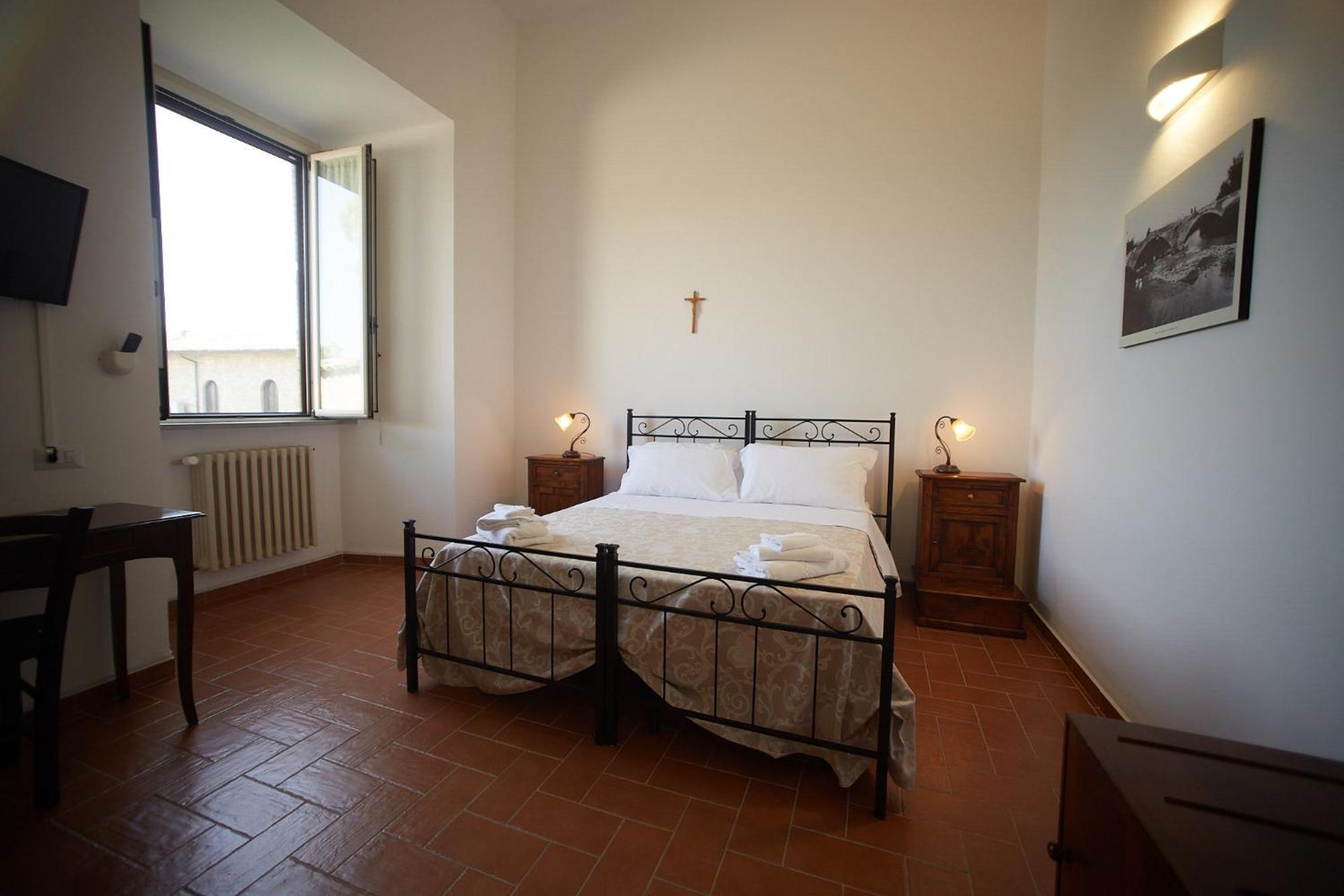 Il Monastero Di Bevagna Bed & Breakfast Exterior photo