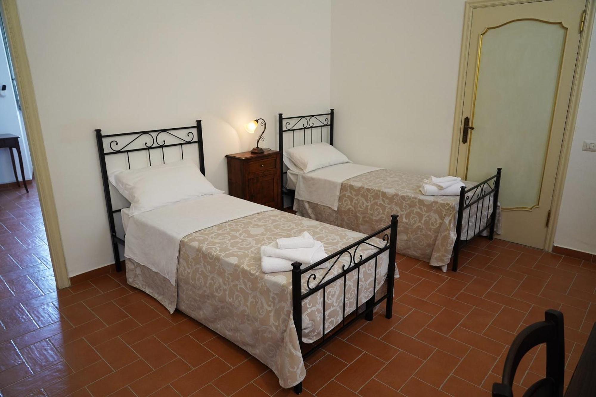 Il Monastero Di Bevagna Bed & Breakfast Exterior photo